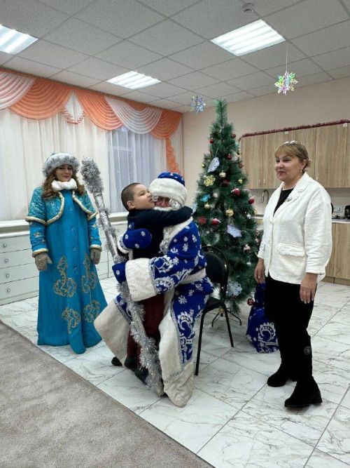 Волшебство Нового года пришло в «Гармонию» для особенных детей