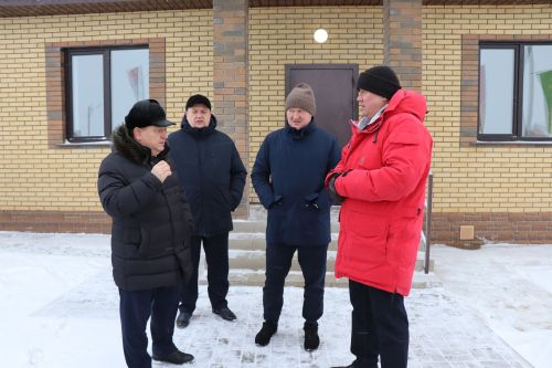 В Нурлате нефтяникам вручили ключи от коттеджей