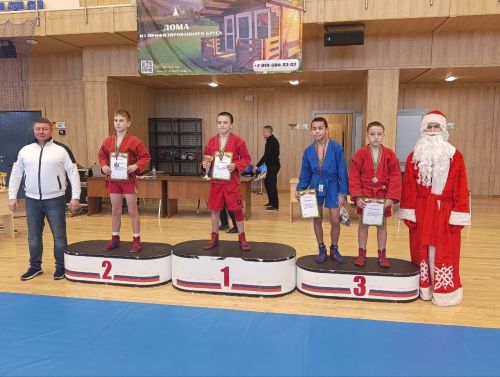 Юные самбисты из Нурлата завоевали девять медалей на турнире в Кукморе