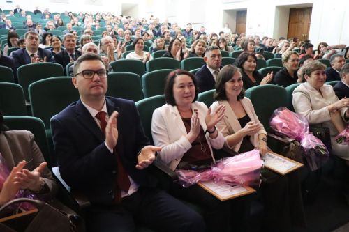 Дамир Ишкинеев расширенную планерку провел во Дворце культуры