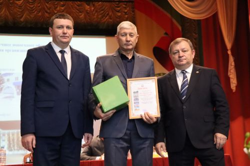 Дамир Ишкинеев расширенную планерку провел во Дворце культуры