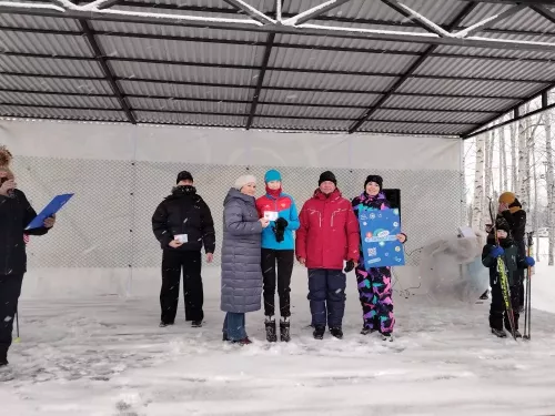 В Нурлате юным спортсменам вручили значки ГТО