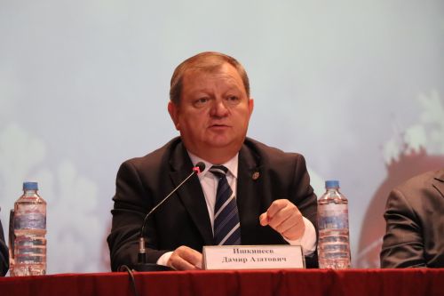 Дамир Ишкинеев расширенную планерку провел во Дворце культуры
