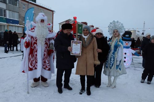 В Нурлате праздник «В нашем дружном дворе» дал старт зимнему фестивалю добрососедства «Курше»
