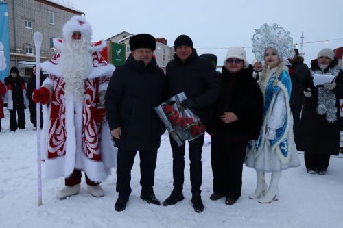 В Нурлате праздник «В нашем дружном дворе» дал старт зимнему фестивалю добрососедства «Курше»