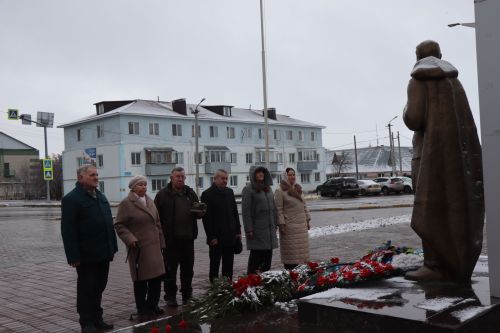 В День неизвестного солдата в Нурлате прошел урок мужества «Герои без звезд из Татарстана» (+фоторепортаж)