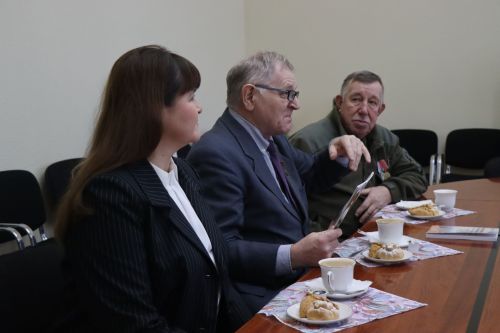 В День неизвестного солдата в Нурлате прошел урок мужества «Герои без звезд из Татарстана» (+фоторепортаж)
