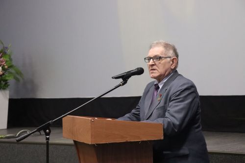 В День неизвестного солдата в Нурлате прошел урок мужества «Герои без звезд из Татарстана» (+фоторепортаж)