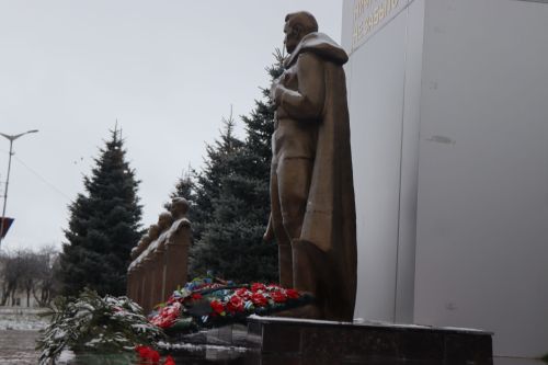 В День неизвестного солдата в Нурлате прошел урок мужества «Герои без звезд из Татарстана» (+фоторепортаж)