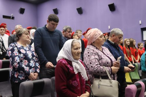 В День неизвестного солдата в Нурлате прошел урок мужества «Герои без звезд из Татарстана» (+фоторепортаж)