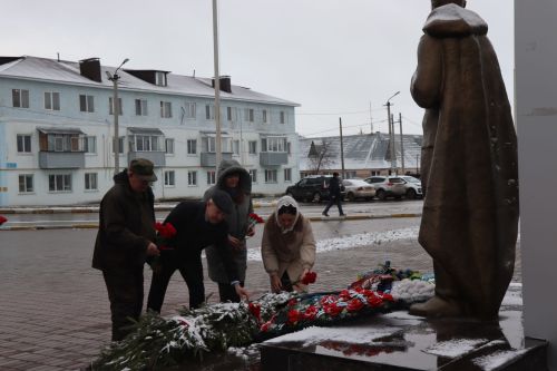 В День неизвестного солдата в Нурлате прошел урок мужества «Герои без звезд из Татарстана» (+фоторепортаж)