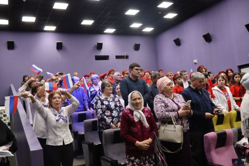 В День неизвестного солдата в Нурлате прошел урок мужества «Герои без звезд из Татарстана» (+фоторепортаж)