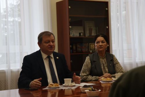 В День неизвестного солдата в Нурлате прошел урок мужества «Герои без звезд из Татарстана» (+фоторепортаж)