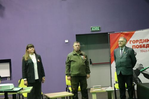 В День неизвестного солдата в Нурлате прошел урок мужества «Герои без звезд из Татарстана» (+фоторепортаж)