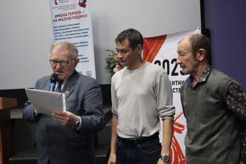 В День неизвестного солдата в Нурлате прошел урок мужества «Герои без звезд из Татарстана» (+фоторепортаж)