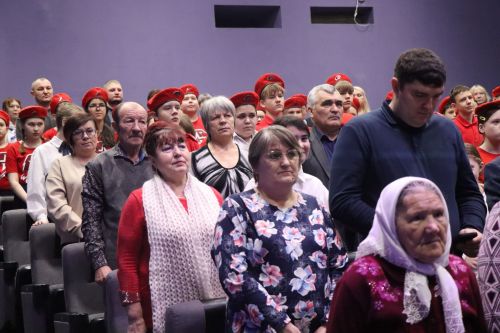 В День неизвестного солдата в Нурлате прошел урок мужества «Герои без звезд из Татарстана» (+фоторепортаж)