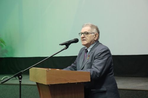 В День неизвестного солдата в Нурлате прошел урок мужества «Герои без звезд из Татарстана» (+фоторепортаж)