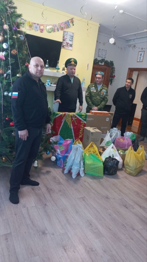 Новогоднее чудо в Романовке: дети получили подарки от афганцев и фонда «Всё для Победы.Нурлат»