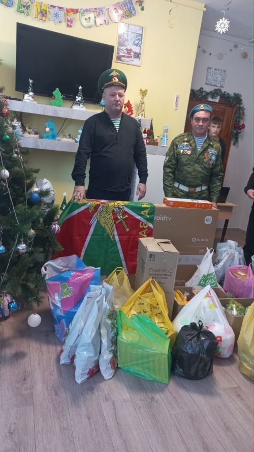 Новогоднее чудо в Романовке: дети получили подарки от афганцев и фонда «Всё для Победы.Нурлат»