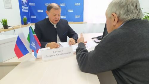 В Нурлате депутат Госсовета РТ Мякзюм Салахов лично принял обращения граждан