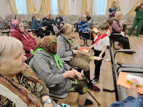 Дети «Движения Первых» подарили праздник сердца Нурлатскому дому-интернату