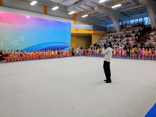«Зимняя сказка» с пятью медалями: воспитанницы студии «Стремление» блистали на турнире в Набережных Челнах