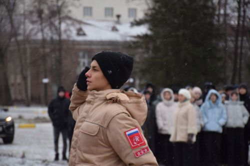 В Нурлате состоялся торжественный митинг, посвященный Дню Героев Отечества (+фоторепортаж)