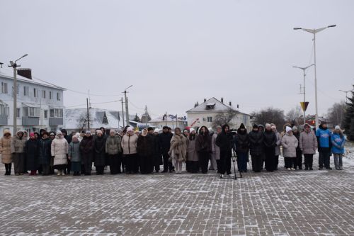 В Нурлате состоялся торжественный митинг, посвященный Дню Героев Отечества (+фоторепортаж)