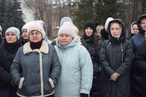 В Нурлате состоялся торжественный митинг, посвященный Дню Героев Отечества (+фоторепортаж)