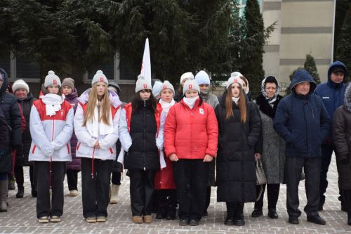 В Нурлате состоялся торжественный митинг, посвященный Дню Героев Отечества (+фоторепортаж)
