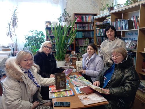 В День памяти Александра Сергеевича Пушкина нурлатские единороссы побывали в литературной гостиной