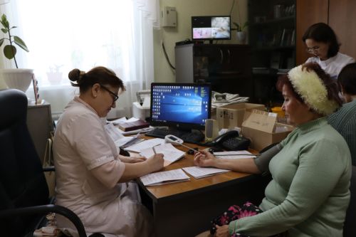 Здоровье сотрудников на первом месте: выездная диспансеризация в редакции «Нурлат-информа»