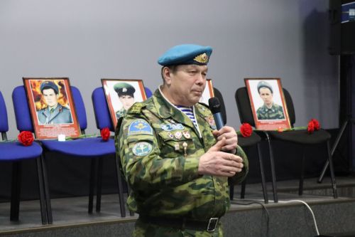 Старт патриотическим мероприятиям к Дню воина-интернационалиста дали в КДЦ «Грани»