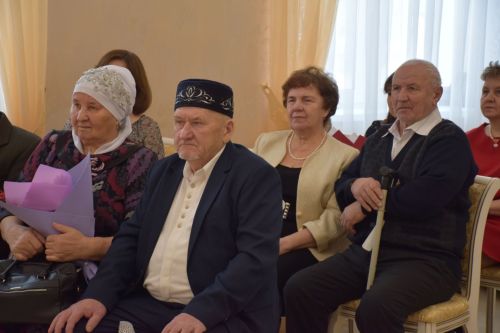 Юбилей свадьбы: торжество в Нурлатском Дворце бракосочетаний (фоторепортаж)