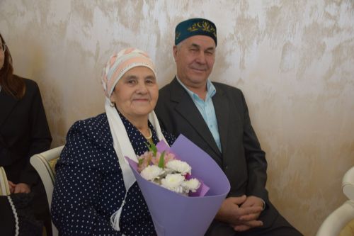 Юбилей свадьбы: торжество в Нурлатском Дворце бракосочетаний (фоторепортаж)
