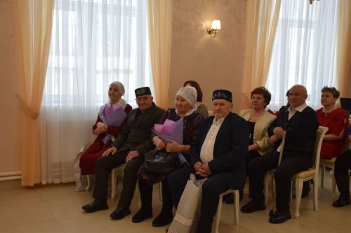 Юбилей свадьбы: торжество в Нурлатском Дворце бракосочетаний (фоторепортаж)