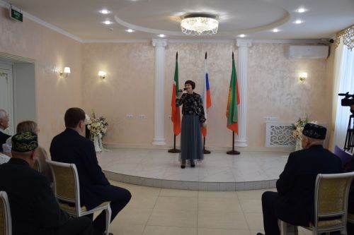 Юбилей свадьбы: торжество в Нурлатском Дворце бракосочетаний (фоторепортаж)