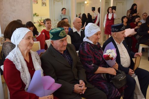 Юбилей свадьбы: торжество в Нурлатском Дворце бракосочетаний (фоторепортаж)