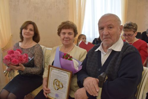 Юбилей свадьбы: торжество в Нурлатском Дворце бракосочетаний (фоторепортаж)