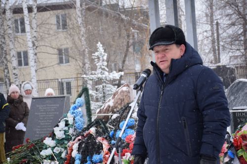 В Нурлате прошел митинг в честь 36-й годовщины вывода советских войск из Афганистана (фоторепортаж)