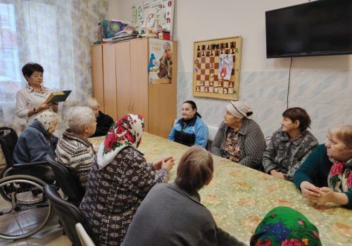 119-летие Мусы Джалиля: память о герое и поэте в Нурлатском доме престарелых