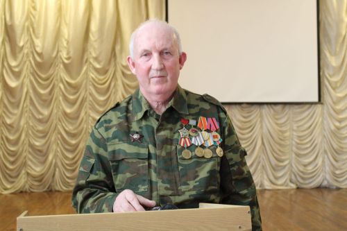 В Нурлатской гимназии прошёл урок мужества с участием воинов-интернационалистов