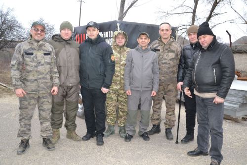 Нурлатцы продолжают гуманитарную миссию: с очередной поездки в зону СВО с гумпомощью вернулись представители фонда «Все для победы Нурлат»
