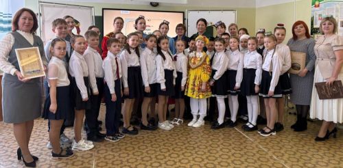 В городской школе №9 города Нурлат отметили Международный день родного языка