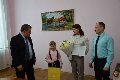 Многодетная семья из Нурлата стала обладателем социальной выплаты на приобретение жилья