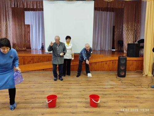 «А ну-ка, мальчики!»: праздник радости и воспоминаний для жителей Нурлатского дома-интерната