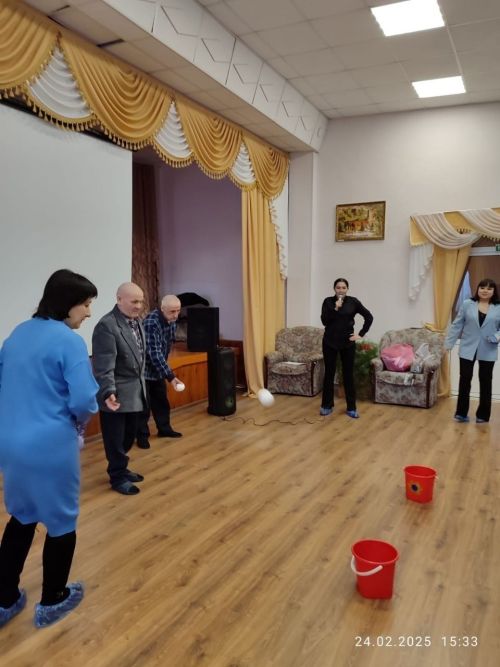 «А ну-ка, мальчики!»: праздник радости и воспоминаний для жителей Нурлатского дома-интерната
