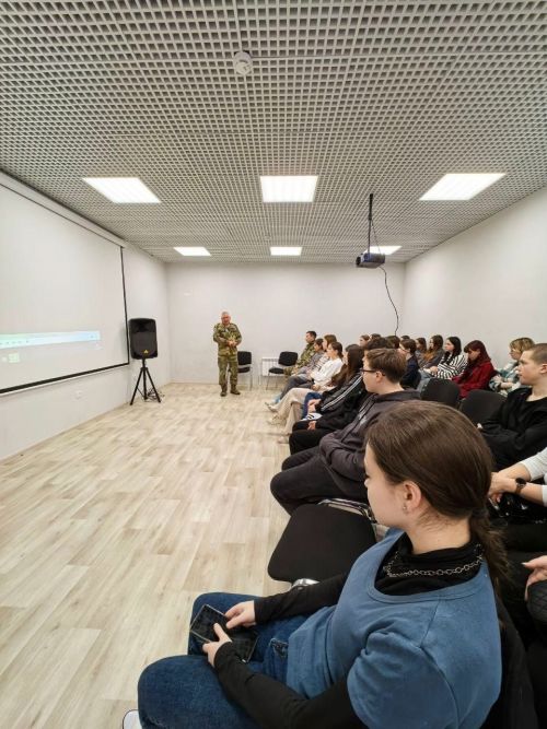 В «Мирасе» прошел патриотический круглый стол «Великая Победа»: связь поколений и истории героев Отечества