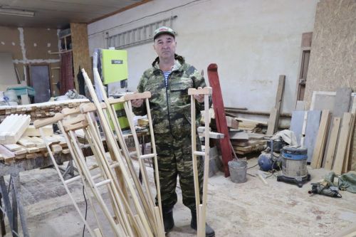 В Нурлате для бойцов теперь делают и костыли