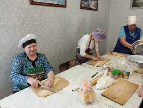 Школьники из Старых Челнов приготовили бойцам партию домашней лапши